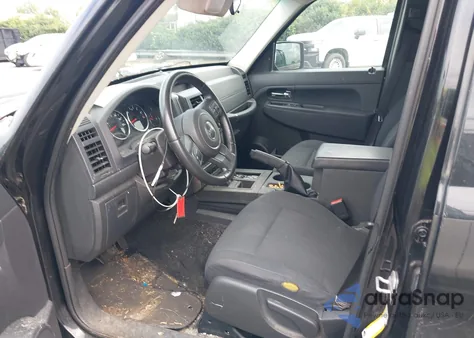 2011 Jeep Liberty Sport from USA, damaged, VIN 1J4PN2GK6BW556066